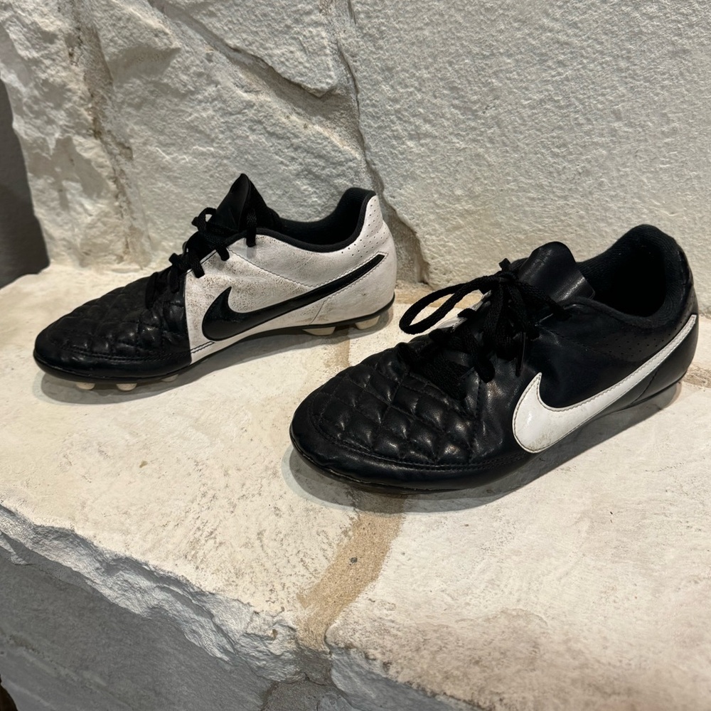 Nike Youth Soccer Cleats